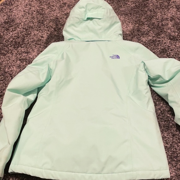 North face winter jacket - Picture 3 of 4